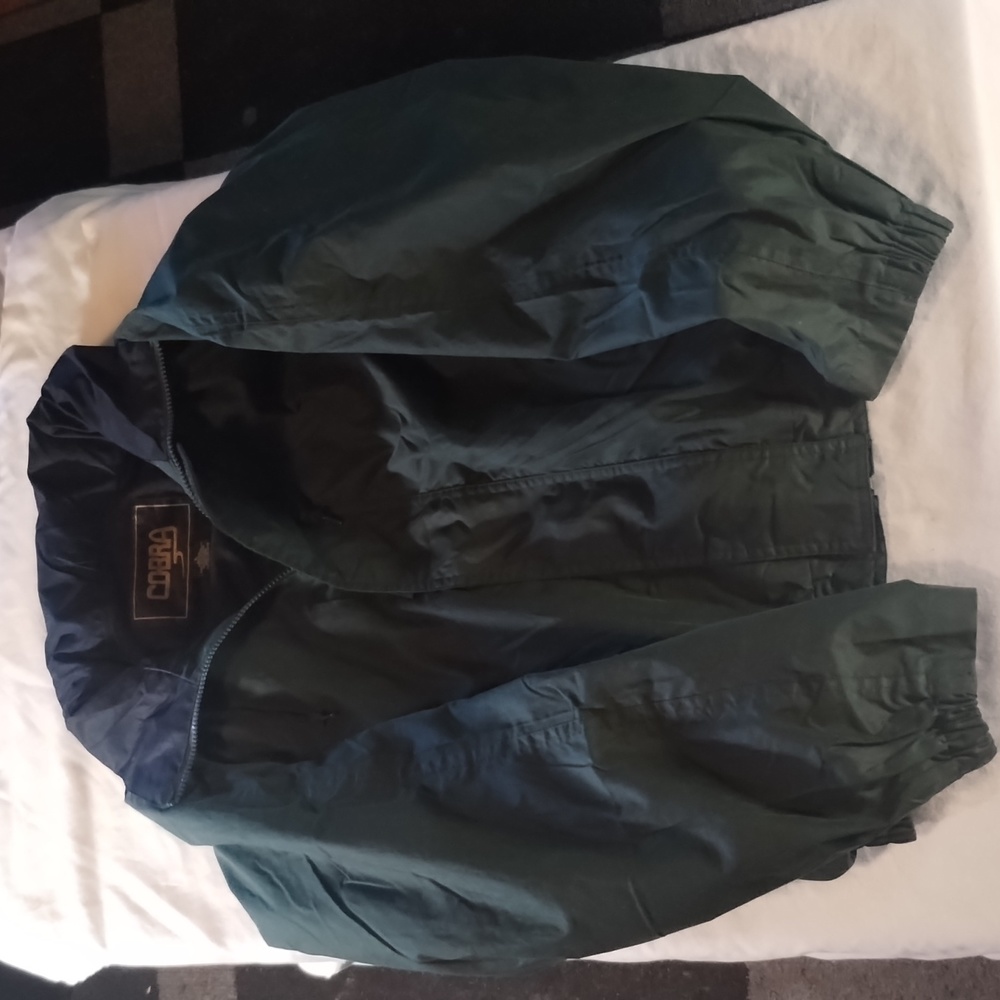 Men's Jacket made by Cobra Size:L  Color: Dark Green, Concealed Hood, pockets